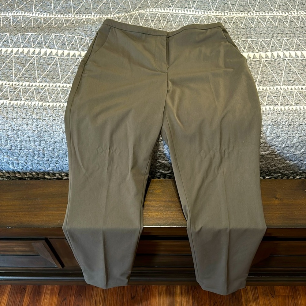 H&M light gray women’s dress pants straight leg size 10